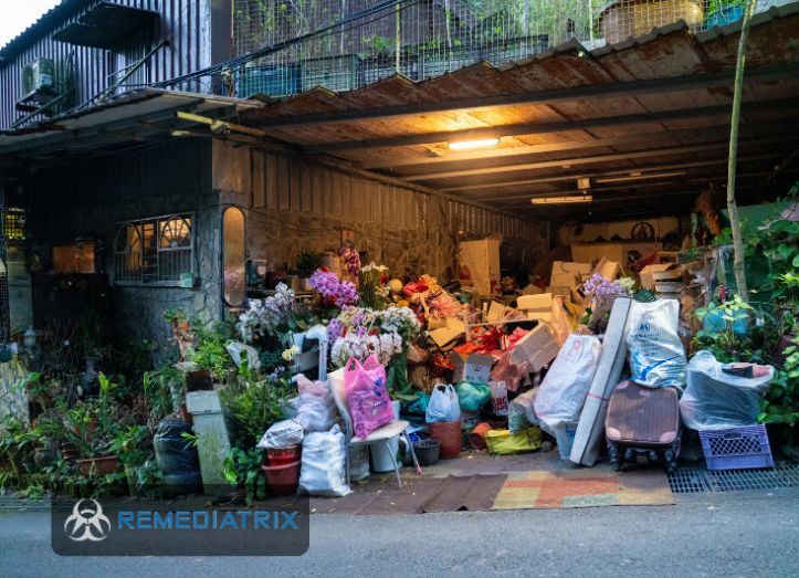 A property that needs hoarding cleanout services